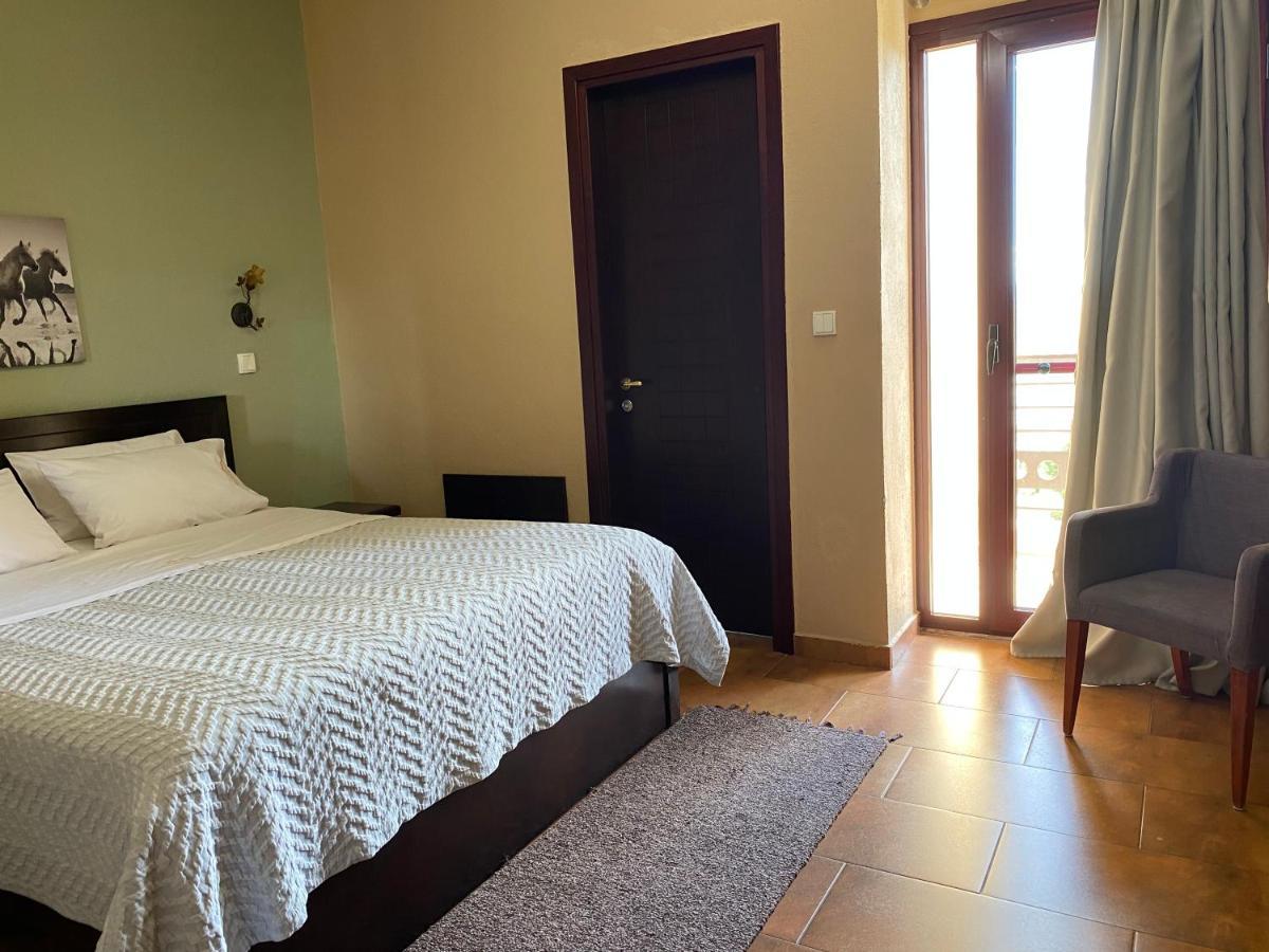 Gea Kaimaktsalan & Hotel